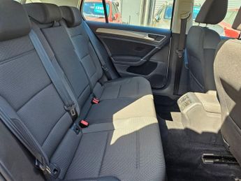 VOLKSWAGEN GOLF 1.6 TDI BlueMotion Tech Match Edition Hatchback 5dr Diesel DSG E