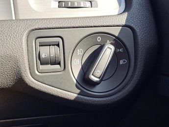 VOLKSWAGEN GOLF 1.6 TDI BlueMotion Tech Match Edition Hatchback 5dr Diesel DSG E