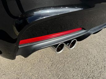 BMW 3 SERIES 3.0 330d M Sport Saloon 4dr Diesel Auto xDrive Euro 6 (s/s) (258