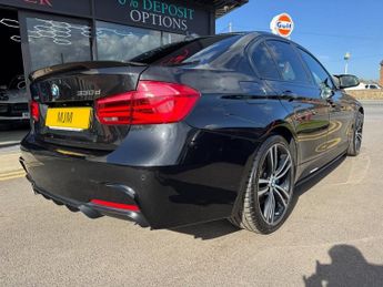 BMW 3 SERIES 3.0 330d M Sport Saloon 4dr Diesel Auto xDrive Euro 6 (s/s) (258