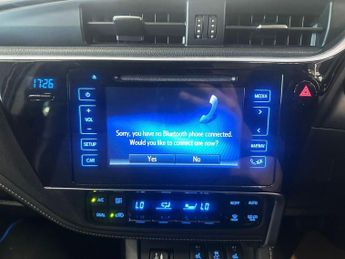 TOYOTA AURIS 1.8 VVT-h Excel Hatchback 5dr Petrol Hybrid CVT Euro 6 (s/s) (Sa