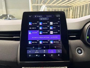 RENAULT CLIO 1.6 E-TECH esprit Alpine Hatchback 5dr Petrol Hybrid Auto Euro 6