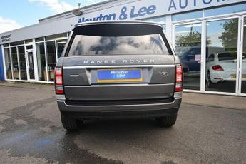 LAND ROVER RANGE ROVER 4.4 SD V8 Autobiography SUV 5dr Diesel Auto 4WD Euro 6 (s/s) (33