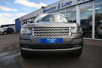LAND ROVER RANGE ROVER 4.4 SD V8 Autobiography SUV 5dr Diesel Auto 4WD Euro 6 (s/s) (33