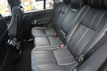 LAND ROVER RANGE ROVER 4.4 SD V8 Autobiography SUV 5dr Diesel Auto 4WD Euro 6 (s/s) (33