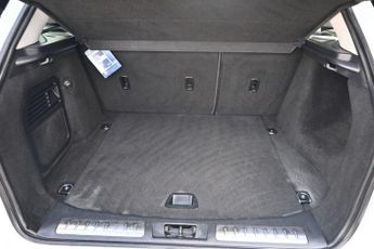 LAND ROVER RANGE ROVER EVOQUE 2.2 SD4 Dynamic SUV 5dr Diesel Auto 4WD Euro 5 (190 ps)