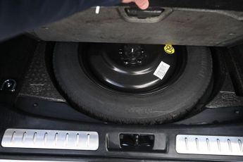 LAND ROVER RANGE ROVER EVOQUE 2.2 SD4 Dynamic SUV 5dr Diesel Auto 4WD Euro 5 (190 ps)