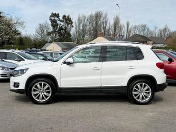 VOLKSWAGEN TIGUAN 2.0 TDI BlueMotion Tech Sport SUV 5dr Diesel Manual 2WD Euro 5 (