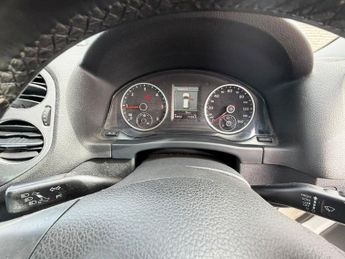 VOLKSWAGEN TIGUAN 2.0 TDI BlueMotion Tech Sport SUV 5dr Diesel Manual 2WD Euro 5 (