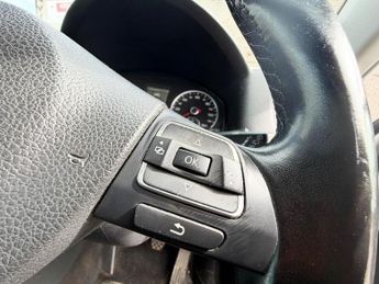 VOLKSWAGEN TIGUAN 2.0 TDI BlueMotion Tech Sport SUV 5dr Diesel Manual 2WD Euro 5 (