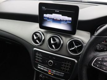 MERCEDES-BENZ GLA CLASS 1.6 GLA180 Urban Edition SUV 5dr Petrol Manual Euro 6 (s/s) (122