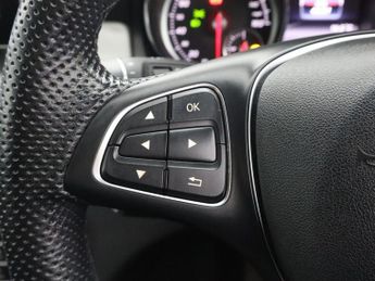 MERCEDES-BENZ GLA CLASS 1.6 GLA180 Urban Edition SUV 5dr Petrol Manual Euro 6 (s/s) (122