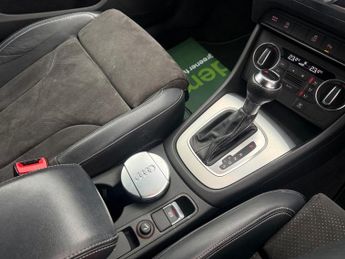 AUDI Q3 2.0 TDI S line Plus SUV 5dr Diesel S Tronic quattro Euro 6-2 OWN