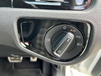 VOLKSWAGEN GOLF 2.0 TDI BlueMotion Tech GTD Hatchback 5dr Diesel DSG Euro 6 (s/s