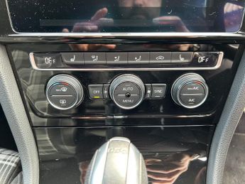 VOLKSWAGEN GOLF 2.0 TDI BlueMotion Tech GTD Hatchback 5dr Diesel DSG Euro 6 (s/s