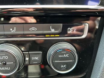 VOLKSWAGEN GOLF 2.0 TDI BlueMotion Tech GTD Hatchback 5dr Diesel DSG Euro 6 (s/s