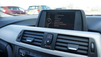 BMW 3 SERIES 2.0 318d SE Saloon 4dr Diesel Manual Euro 5 (s/s) (143 ps)