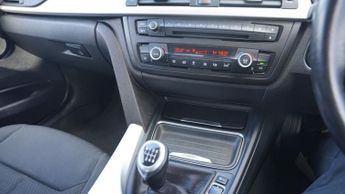 BMW 3 SERIES 2.0 318d SE Saloon 4dr Diesel Manual Euro 5 (s/s) (143 ps)