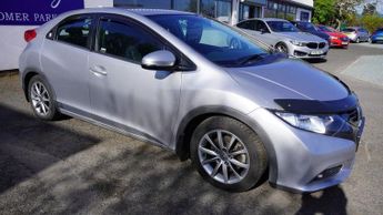 HONDA CIVIC 1.8 i-VTEC ES Hatchback 5dr Petrol Manual Euro 5 (s/s) (142 ps)