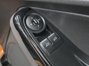 FORD FIESTA 1.25 Zetec Hatchback 3dr Petrol Manual Euro 6 (82 ps)