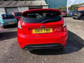 FORD FIESTA 1.0T EcoBoost Zetec S Red Edition Hatchback 3dr Petrol Manual Eu