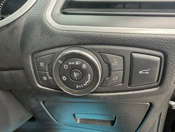 FORD GALAXY 2.0 TDCi Titanium X MPV 5dr Diesel Powershift Euro 6 (s/s) (180 