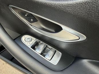 MERCEDES-BENZ E-CLASS 2.0 E220d AMG Line Coupe 2dr Diesel G-Tronic+ Euro 6 (s/s) (194 