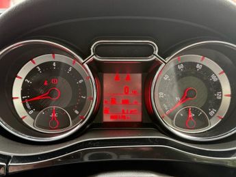 VAUXHALL ADAM 1.2i ROCKS AIR Hatchback 3dr Petrol Manual Euro 6 (70 ps)