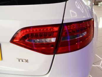 AUDI A4 AVANT 2.0 TDI S line Estate 5dr Diesel Multitronic Euro 6 (s/s) (Nav) 