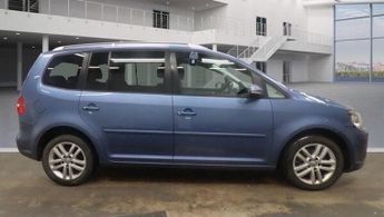 VOLKSWAGEN TOURAN 1.6 TDI SE MPV 5dr Diesel DSG Euro 5 (105 ps)