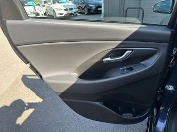 HYUNDAI I30 1.4 T-GDi Blue Drive SE Nav Hatchback 5dr Petrol Manual Euro 6 (