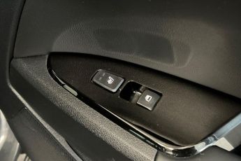 KIA SPORTAGE 1.6 T-GDi MHEV 4 SUV 5dr Petrol Hybrid DCT AWD Euro 6 (s/s) (148