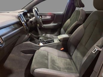 VOLVO C40 Recharge 69kWh Ultimate SUV 5dr Electric Auto (231 ps)