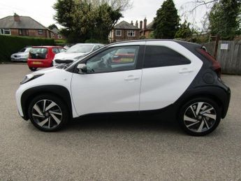 TOYOTA AYGO X 1.0 VVT-i Edge Hatchback 5dr Petrol Automatic x-shift Euro 6 (s/