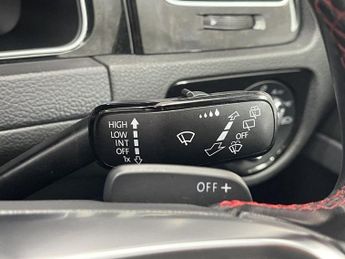 VOLKSWAGEN GOLF 2.0 TSI GPF GTI Performance Hatchback 5dr Petrol DSG Euro 6 (s/s