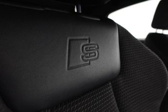 AUDI A4 2.0 TFSI 35 Black Edition Saloon 4dr Petrol S Tronic Euro 6 (s/s