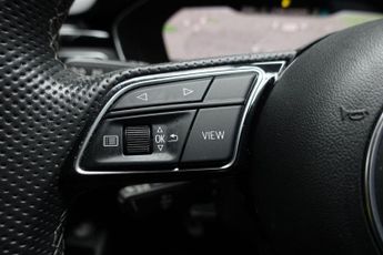 AUDI A4 2.0 TFSI 35 Black Edition Saloon 4dr Petrol S Tronic Euro 6 (s/s