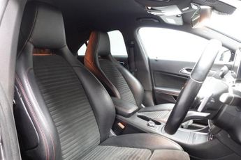 MERCEDES-BENZ CLA 2.1 CLA200d AMG Line Coupe 4dr Diesel 7G-DCT Euro 6 (s/s) (136 p