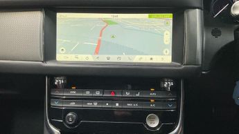 JAGUAR XF 2.0i Portfolio GPF Sportbrake 5dr Petrol Auto Euro 6 (s/s) (250 