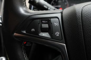 VAUXHALL MOKKA X 1.4i Turbo Elite Nav SUV 5dr Petrol Auto Euro 6 (140 ps)