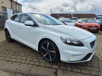 Volvo V40 1.6 T2 R-Design Hatchback 5dr Petrol Manual Euro 5 (s/s) (120 ps