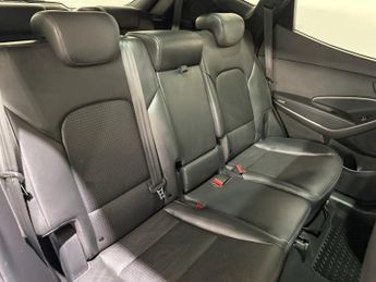 HYUNDAI SANTA FE 2.2 CRDi Premium SE SUV 5dr Diesel Auto 4WD Euro 5 (7 seat) (194