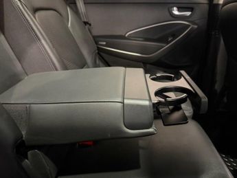HYUNDAI SANTA FE 2.2 CRDi Premium SE SUV 5dr Diesel Auto 4WD Euro 5 (7 seat) (194