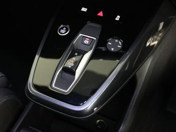 AUDI Q4 E-TRON 40 S line Sportback 5dr Electric Auto 82kWh (204 ps)