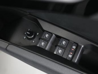 AUDI Q4 E-TRON 40 S line Sportback 5dr Electric Auto 82kWh (204 ps)