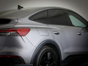 AUDI Q4 E-TRON 40 S line Sportback 5dr Electric Auto 82kWh (204 ps)