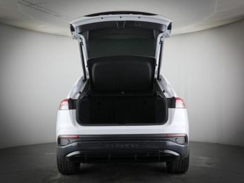 AUDI Q4 E-TRON 35 S line Sportback 5dr Electric Auto 55kWh (170 ps)