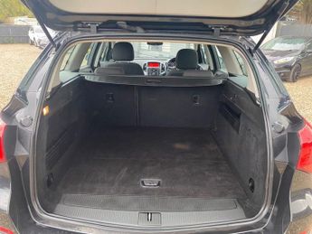 VAUXHALL ASTRA 1.7 CDTi ecoFLEX Exclusiv Sports Tourer 5dr Diesel Manual Euro 5