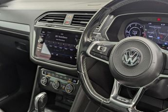 VOLKSWAGEN TIGUAN 2.0 TDI R-Line SUV 5dr Diesel DSG 4Motion Euro 6 (s/s) (150 ps)
