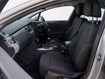 PEUGEOT 508 2.0 HDi Active Saloon Diesel Manual 4dr - 83,705 Miles / 1 Previ